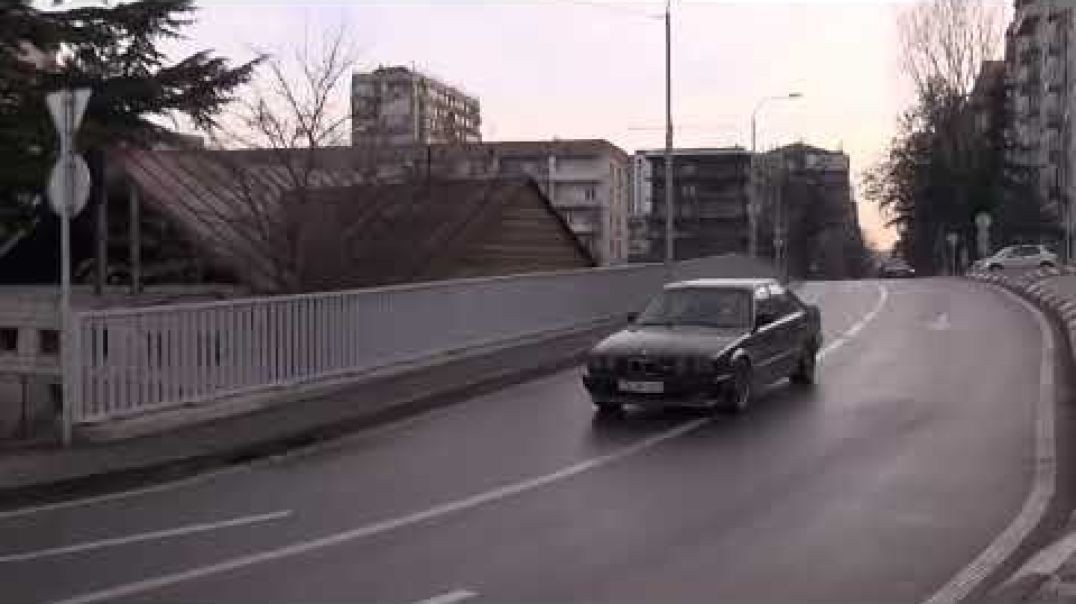 Street racing bmw m5 crazy driving