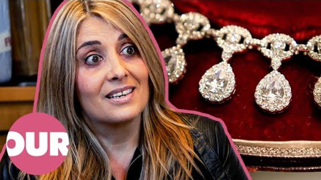 ⁣Woman Shocked At The Price Of Her Diamond Necklace