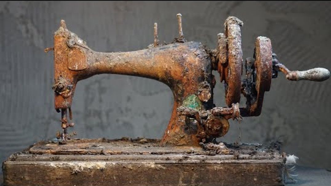 ⁣SINGER 1894 Sewing Machine Restoration